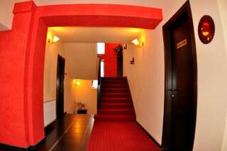 Отель Hotel Gema Брашов-4